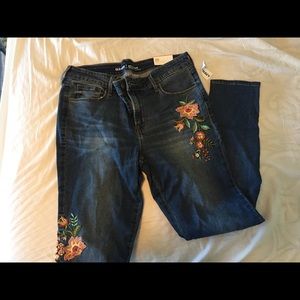 Old Navy rockstar floral jeans size 10 NWT